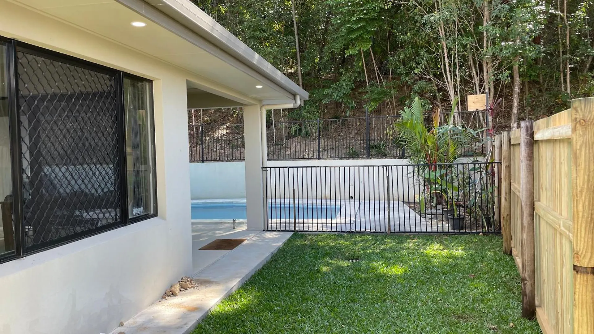 New Pool Now Open! - Trinity Beach Haven - Luxury 4 Bedroom Home, Steps To The Beach, Surrounded By Mountains 0*,